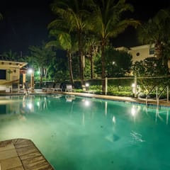 Luxury Townhome |  Pool | Beach & Golf Escape