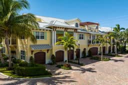 Modern Luxury Townhome near Beach/Golf/Boating