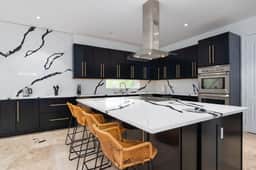 112 - Airbnb 5 - Image 5
