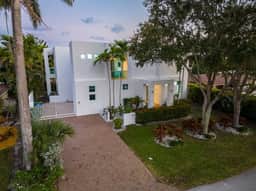 Fort Lauderdale Beach 8BR Modern Retreat - Image 3