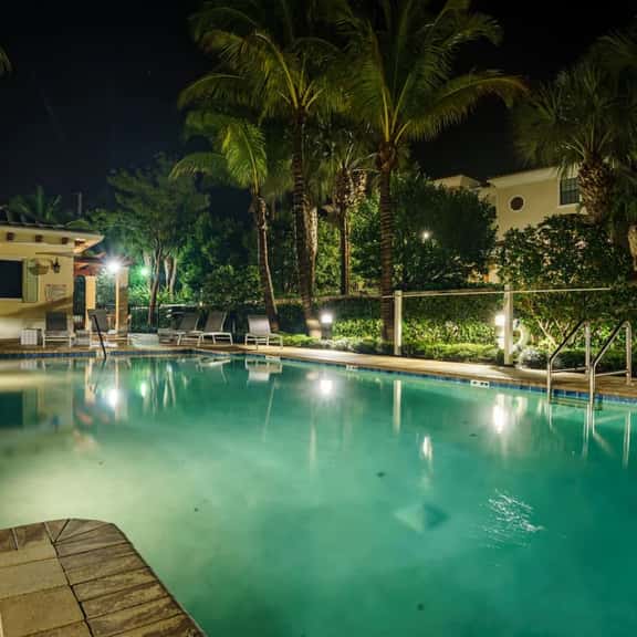 Luxury Townhome | Pool | Beach & Golf Escape - Image 1