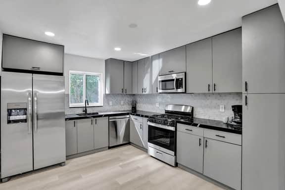 1230 Johnson w/ pool**