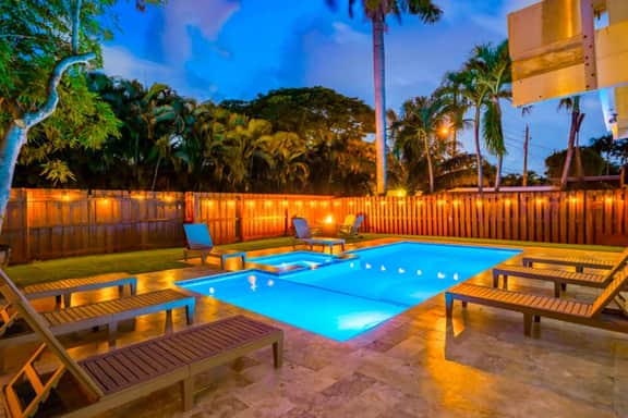 1230 Johnson w/ pool**