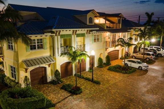 Luxury Townhome | Pool | Beach & Golf Escape