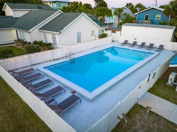 Modern 3BR/2BA in PCB, with Game Room & Pool - Image 4