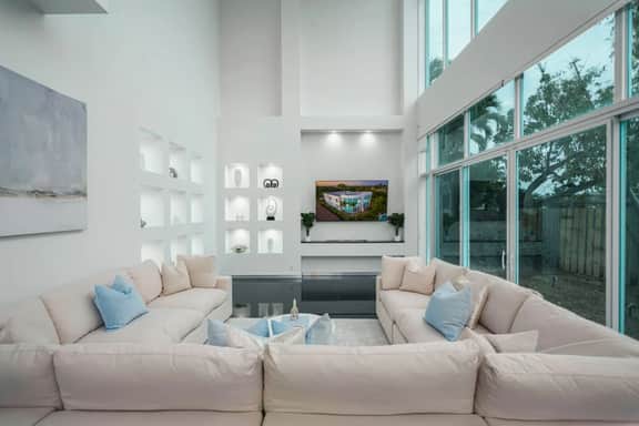 Fort Lauderdale Beach 8BR Modern Retreat - Image 2