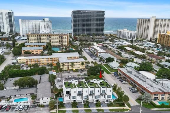 Modern Beach Escape w/ Private Pool & Rooftop - Image 1
